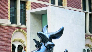 Joan Miró, en los jardines del Rijksmuseum