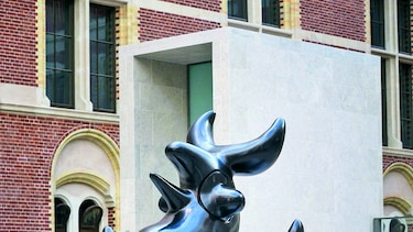 Joan Miró, en los jardines del Rijksmuseum