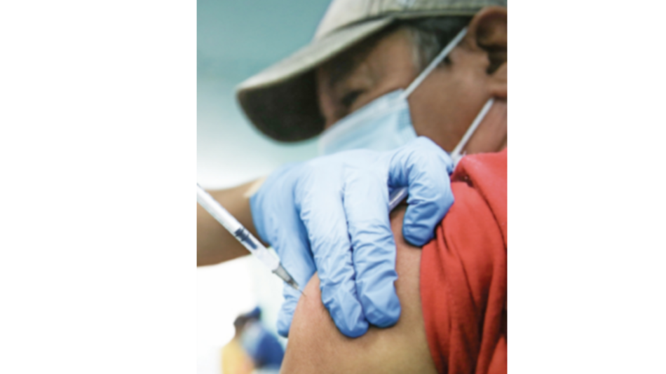 Panamá aplica dosis de refuerzo; 76% de la población meta tiene sus dos dosis