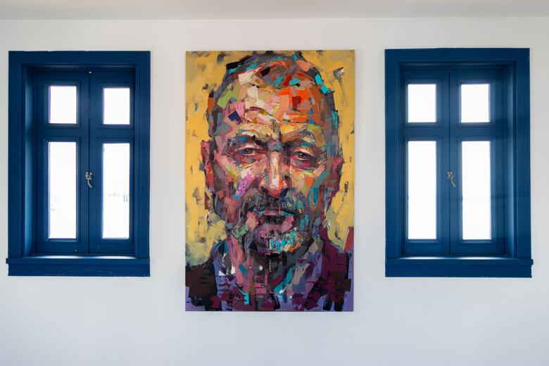 Literatura en pinceladas: la exposición de Alberto Ramírez Leg