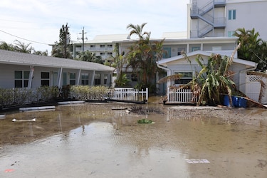 Gobierno de Florida advierte que aún no es momento de salir, debido a las inundaciones