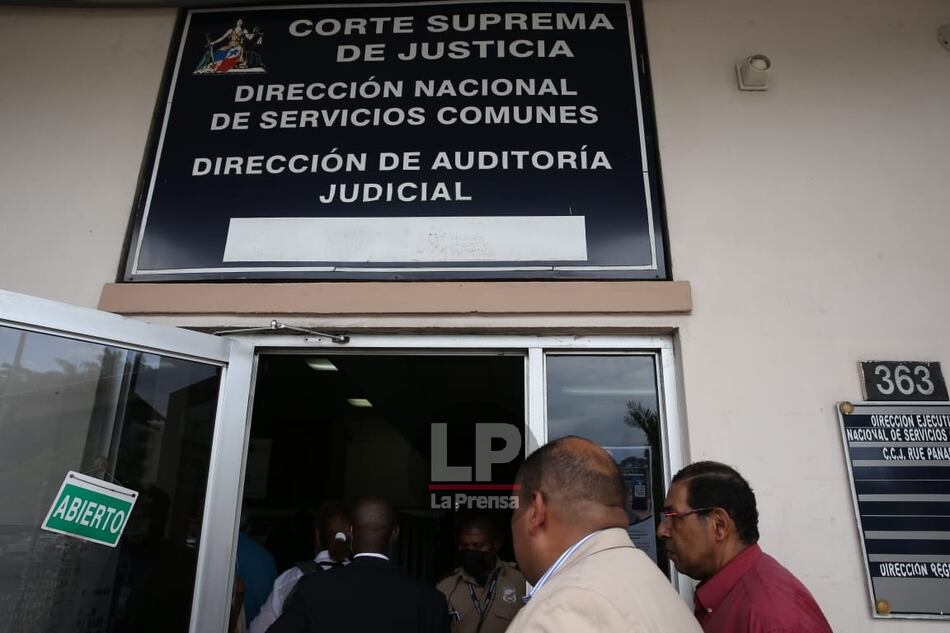 Piden suspender la licitación del nuevo mercado de mariscos