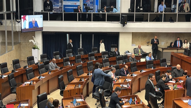 Diputados logran consenso en 13 comisiones; conformaron Credenciales y Gobierno a través del voto