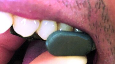 Accesorio bucal de audio inalámbrico, sin audífonos