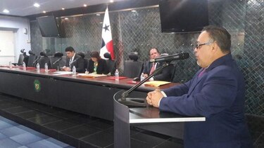 Director interino de la CSS, cuestionado en la Comisión de Trabajo y Salud de la Asamblea Nacional