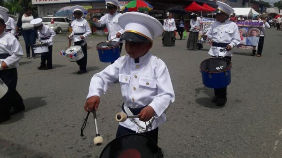 Bocatoreños festejen el 3 de noviembre