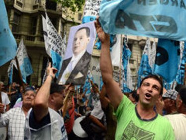Argentina: Masiva marcha contra Mauricio Macri