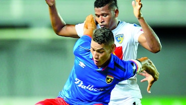 Plaza Amador quiere hundir al campeón