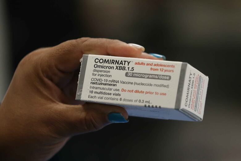 Unas 183 mil 360 dosis de la vacuna actualizada contra la covid-19 llegan a Panamá 