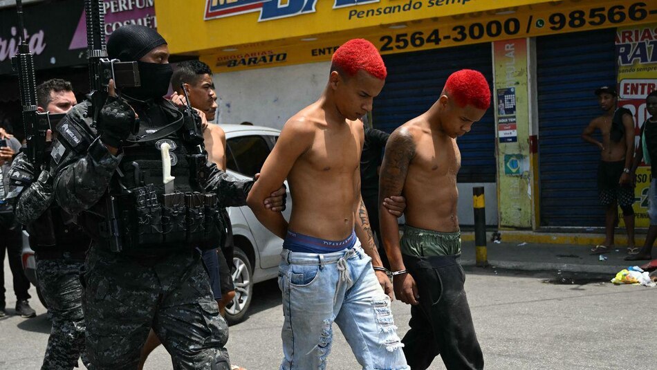 Un megaoperativo contra el grupo criminal Comando Vermelho en Río de Janeiro deja al menos 64 muertos y 81 detenidos