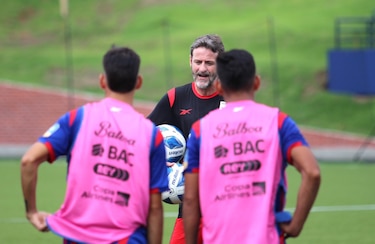 Thomas Christiansen tiene todo planificado para las eliminatorias mundialistas