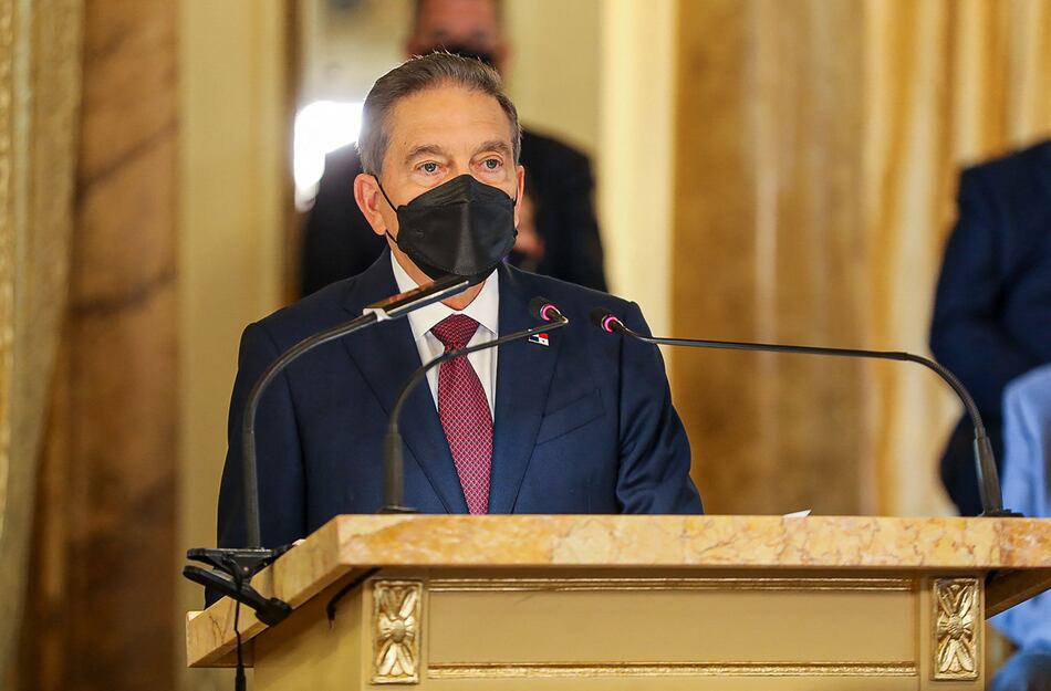 Cortizo intenta retomar el control del país