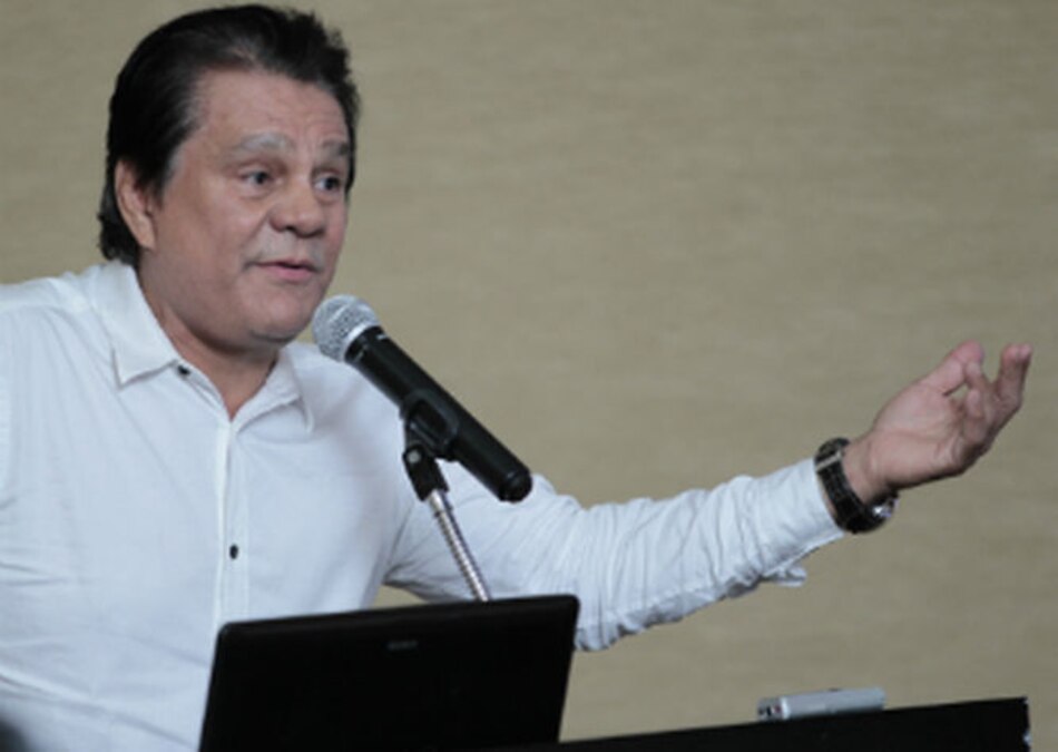 Roberto Durán cree que Pacquiao vencerá a Mayweather