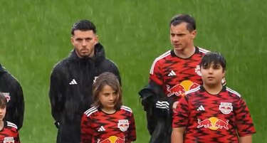 VIDEO: El noble gesto de los jugadores del New York Red Bulls que está dando la vuelta al mundo