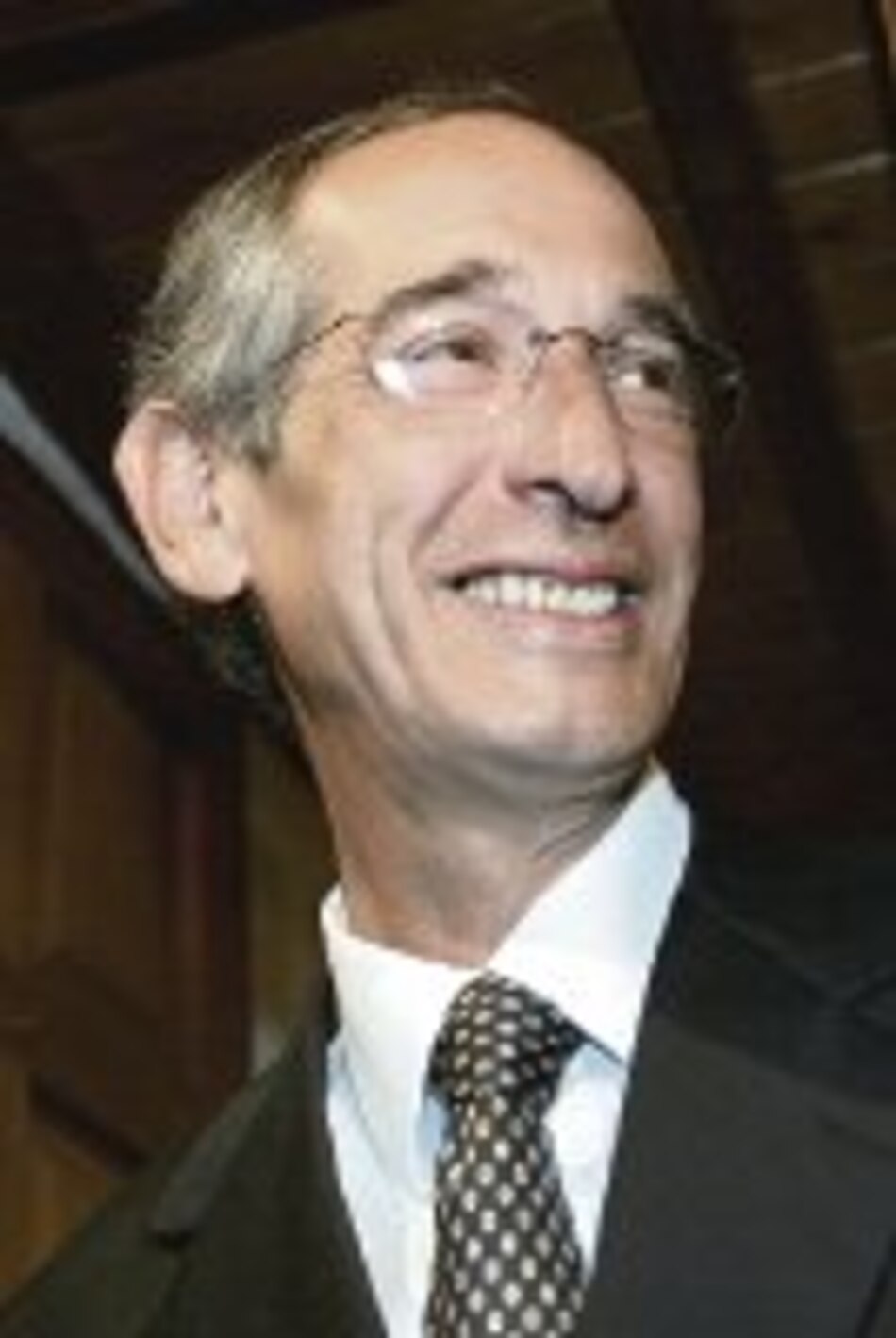 Canjearán deuda por moneda foránea