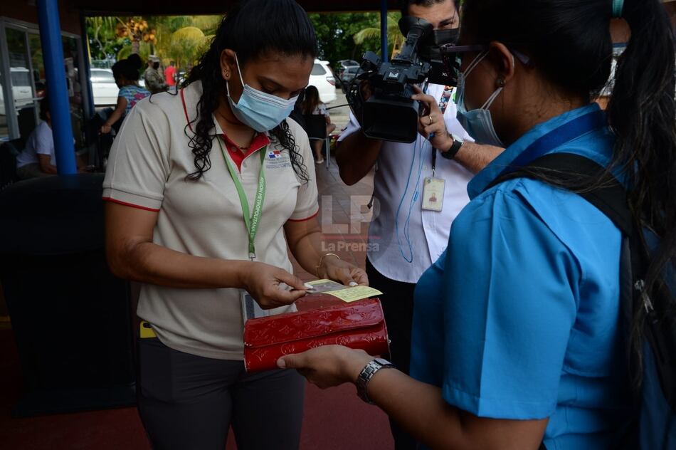 Funcionarios del Minsa se habrían visto beneficiados con pruebas de hisopados en muelle; Fiscalía Anticorrupción y Antai investigan