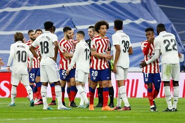 1-1. Real Madrid y Atlético empatan en un derbi con goles uruguayos