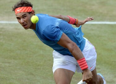 Nadal sufre, pero avanza a cuartos de final en Stuttgart