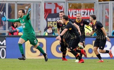 Gol del arquero de Benevento amarga el debut de Gennaro  Gattuso