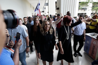 Tribunal Electoral admite apelación de grupo de 15 diputados expulsados de CD por ´traición’
