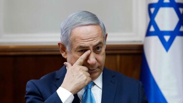 Netanyahu rechaza dimitir tras amenaza de procesamiento