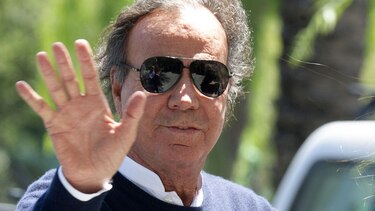 Fiscalía española archiva por falta de jurisdicción la investigación a Julio Iglesias por las denuncias de abusos de dos exempleadas