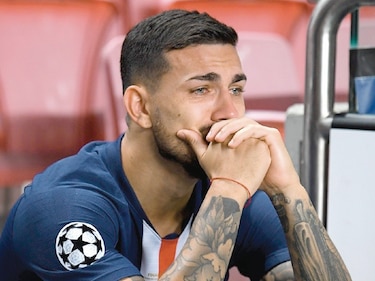 Dos jugadores del PSG dan positivo por la Covid-19; Paredes está en aislamiento