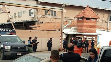 Fiscal realiza allanamiento e inspección ocular en las oficinas de Ricardo Martinelli, por caso Cobranzas del Istmo