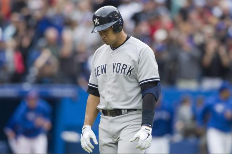 Yankees caen ante Azulejos y permiten que Orioles se peguen a medio juego