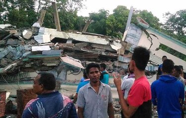Al menos 41 muertos en el sismo de Indonesia