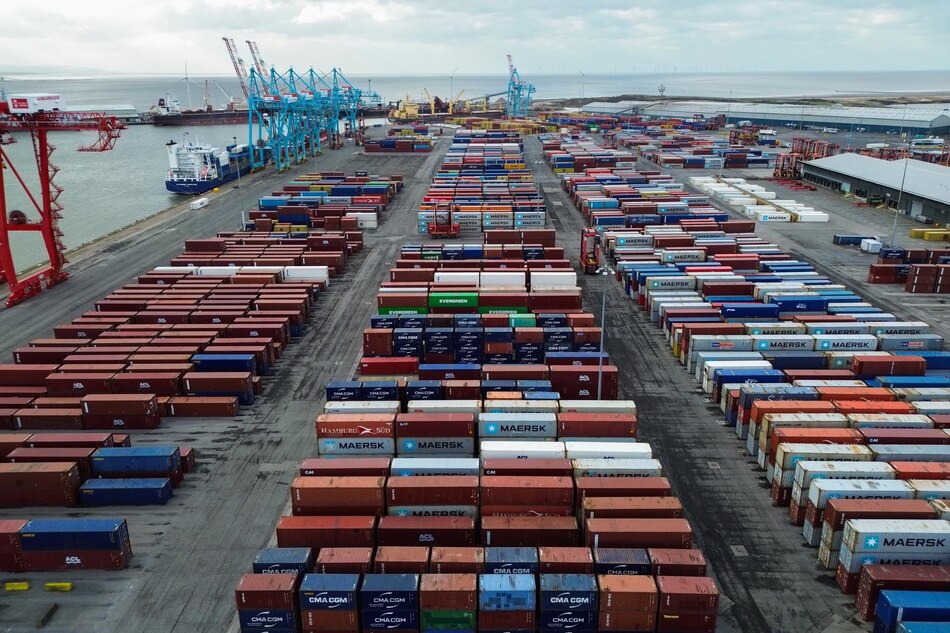 Estados Unidos planea pausar un mes los aranceles a Canadá y México cubiertos por el T-MEC