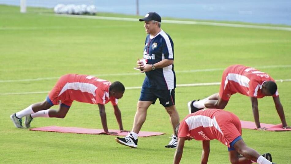 Gallego va con todo ante Bermudas