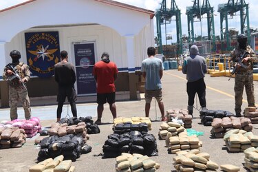 Una tonelada de droga decomisada y ocho detenidos en dos operativos del Senan