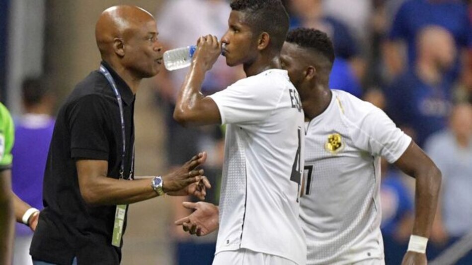 Julio Dely dice que selección panameña salió fortalecida a pesar de la derrota