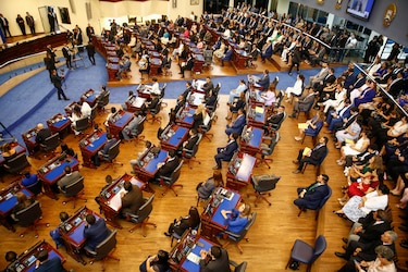 El Congreso salvadoreño aprueba reforma constitucional que elimina financiación a partidos