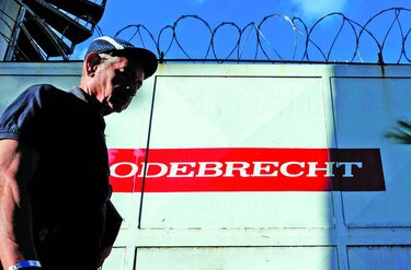 Ordenan detener al presidente de Odebrecht en Venezuela; Policía allana oficinas de la empresa