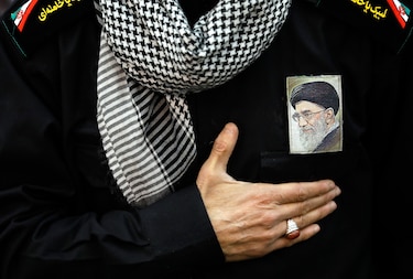 La Guardia Revolucionaria iraní promete vengar la muerte de Jameneí