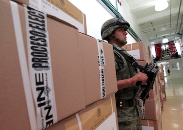 Dos muertos en el centro de México por tiroteos en puntos de votación