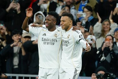 Vinícius se reconcilia con el Bernabéu en una noche perfecta