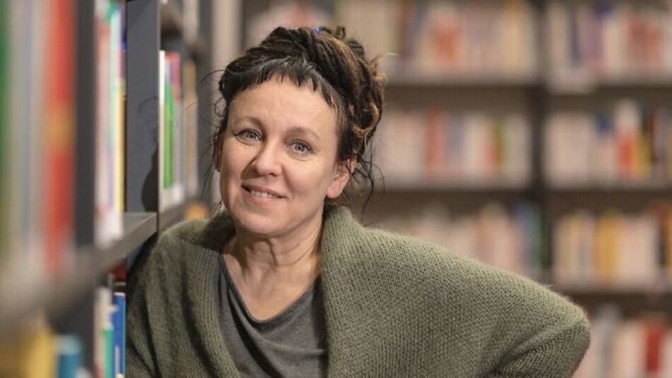 En Breslavia, Polonia, se viaja gratis con un libro de la nobel