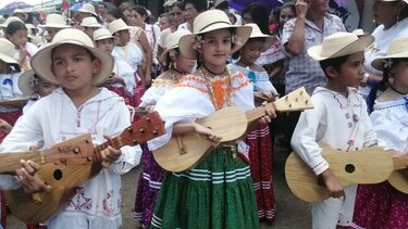 Concluye el Festival del Manito de Ocú con desfile folclórico