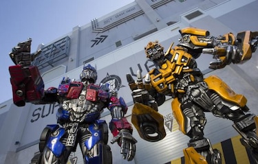 Atracción de Transformers deja a 10 atrapados