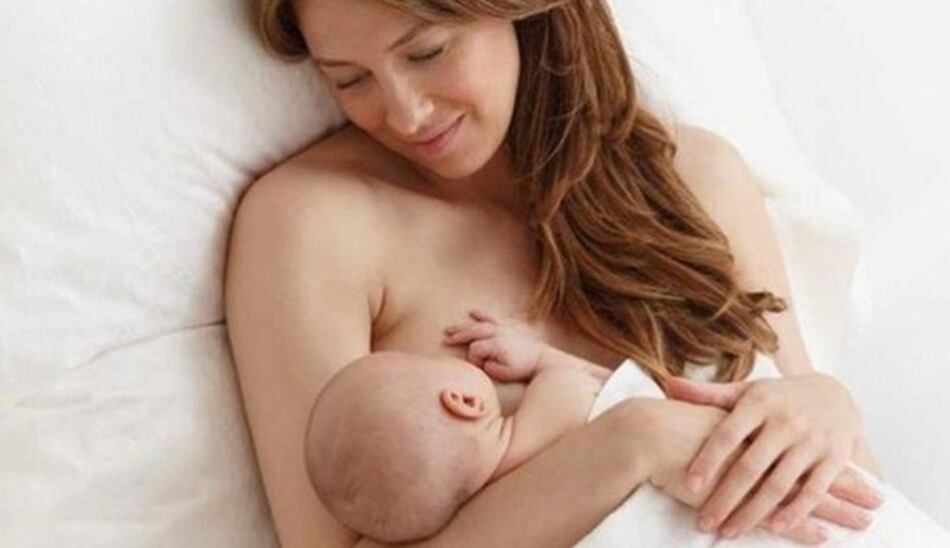 Italia: Permitirán amamantar a bebés en oficinas públicas