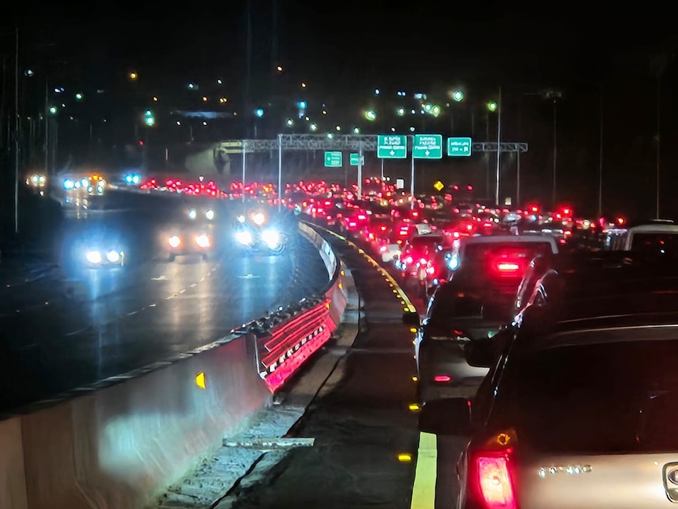 Descomunal tranque en la ciudad: conductores tardan más de una hora para llegar al puente de las Américas y utilizar los ocho carriles