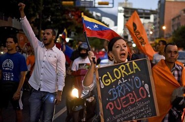 Informe del CNE: 107 diputados para la oposición y 55 para el chavismo