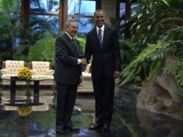 Raúl Castro recibe en el Palacio de la Revolución a Barack Obama