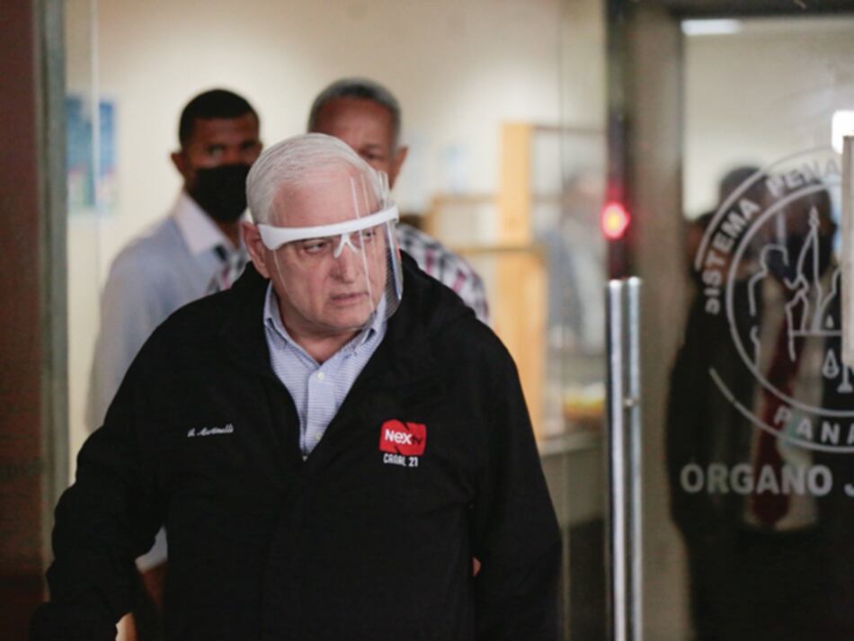 Defensa de Ricardo Martinelli suspendió de forma abrupta desahogo probatorio en el juicio de los pinchazos