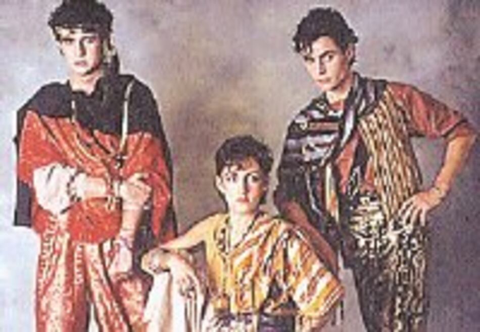 Reeditan primer disco de Mecano