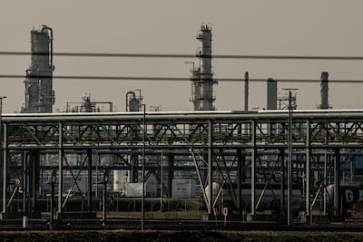 El brent cae un 6 % y se cotiza en los 97 dólares ante una posible tregua en Irán