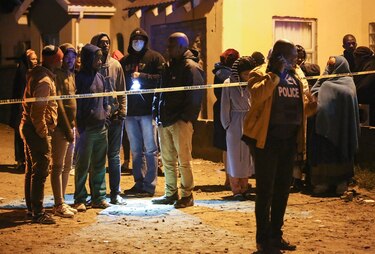 Misteriosa muerte de al menos 21 jóvenes en un bar nocturno en Sudáfrica